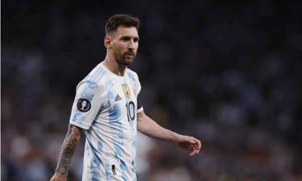 3000万！巴萨瞄准22岁中锋：想1月签约7月加盟 5豪门竞争